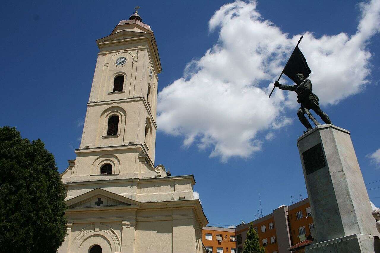 Raspored bogosluženja u crkvi Svetih apostola Petra i Pavla u Šapcu